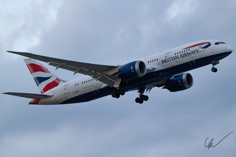 British Airways 787 on final