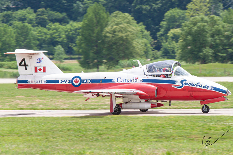 Canadian Snowbird #4 taxiing